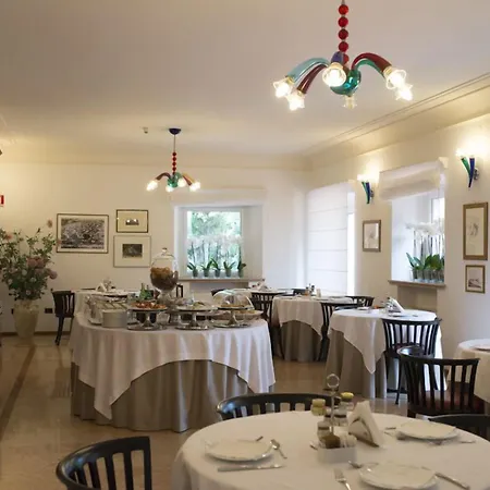 Relais Matarazzo Szálloda 3*